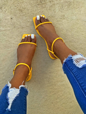 Chelsea Sandals - Yellow